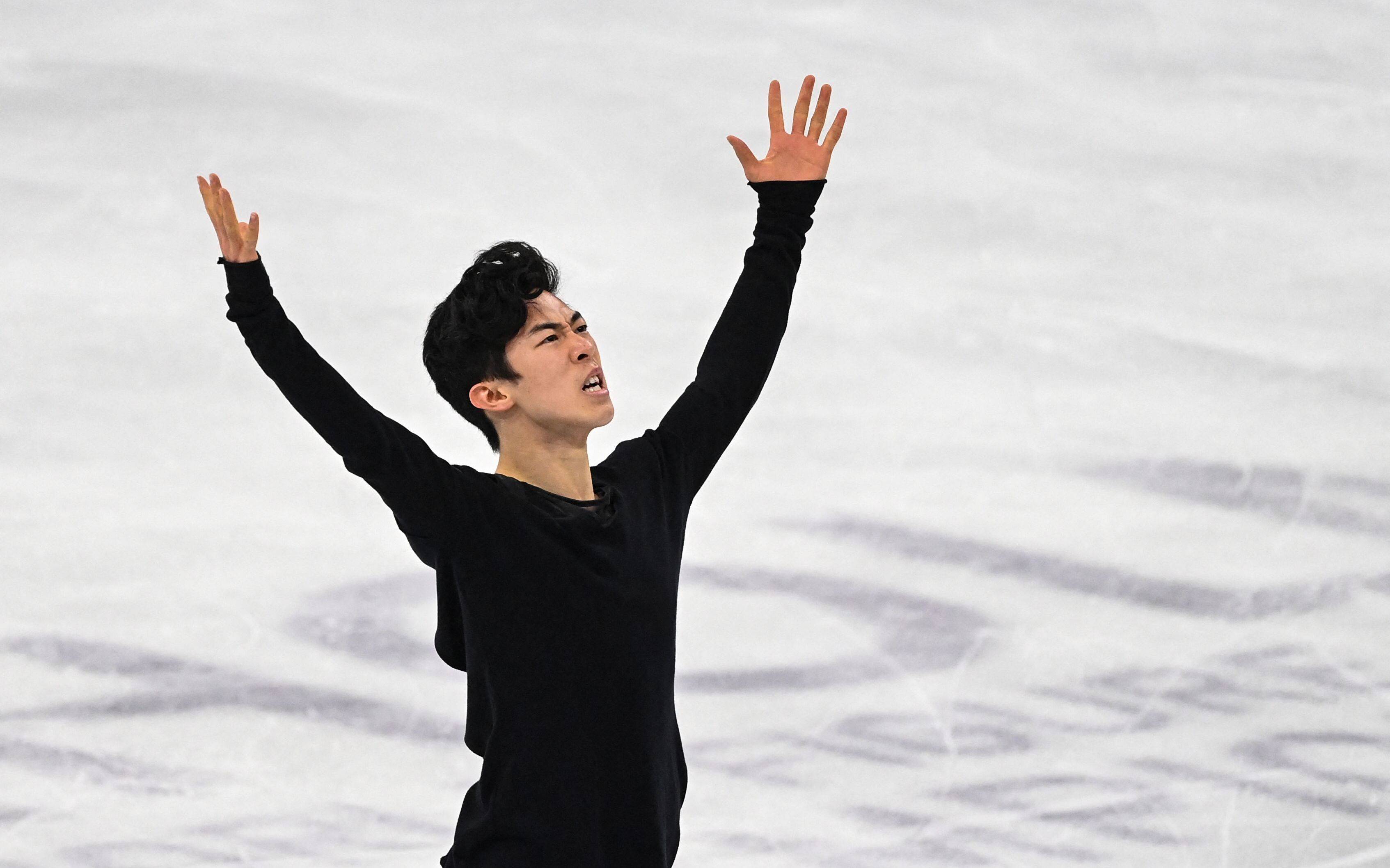 孙海光)平昌冬奥会花滑比赛,美国选手陈巍在短节目排名第17的情况下