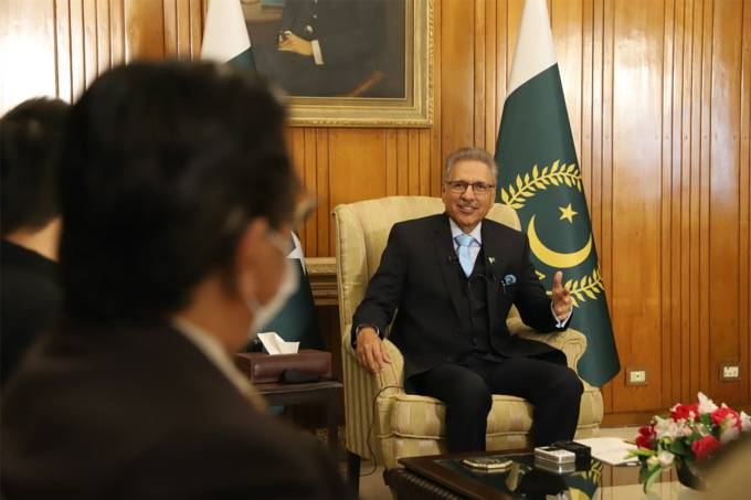 巴基斯坦总统得新冠图片