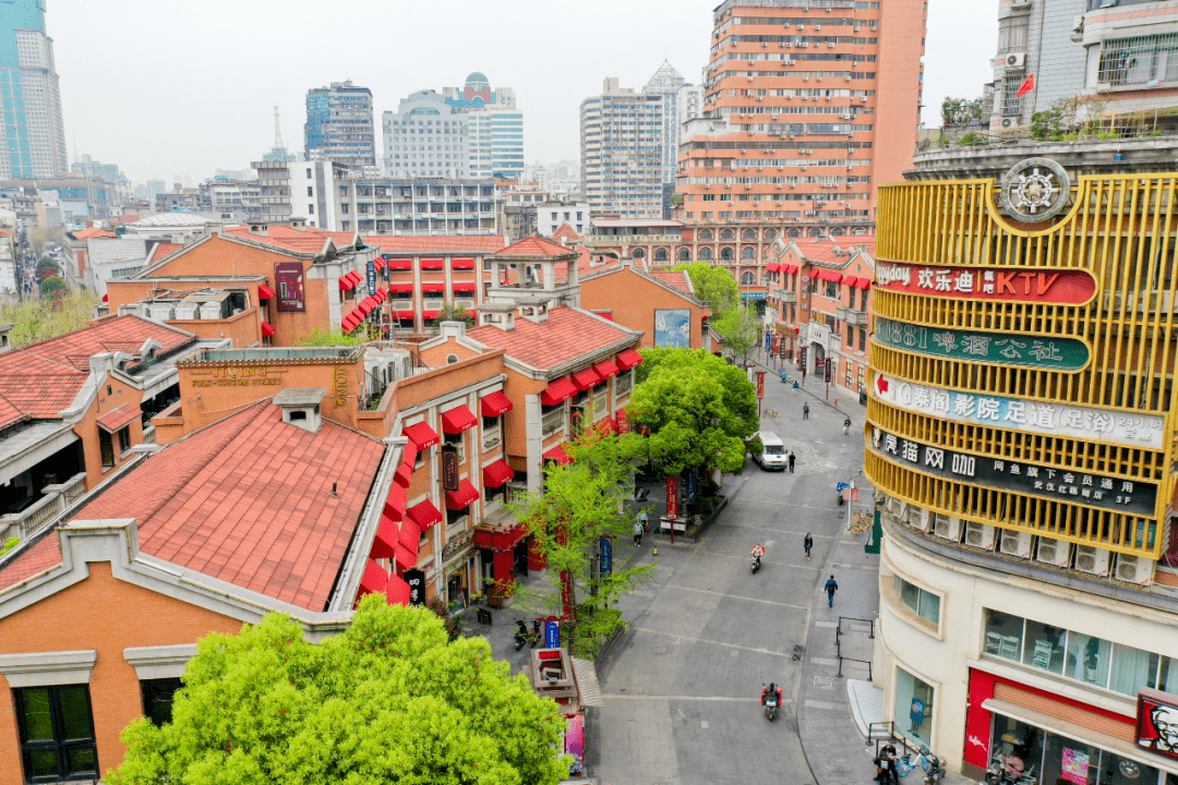 吉庆街,浮沉三十年,江湖依然在