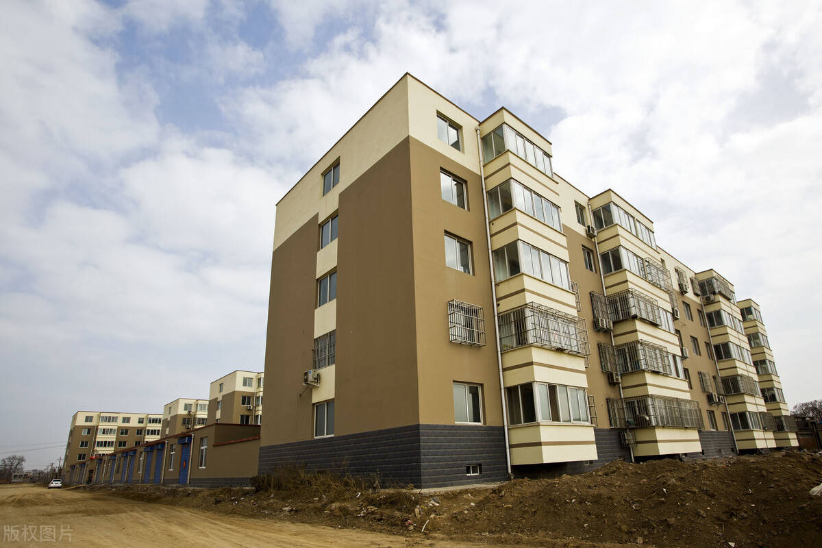 住建部:县城新建住宅以6层为主 最高不超过18层