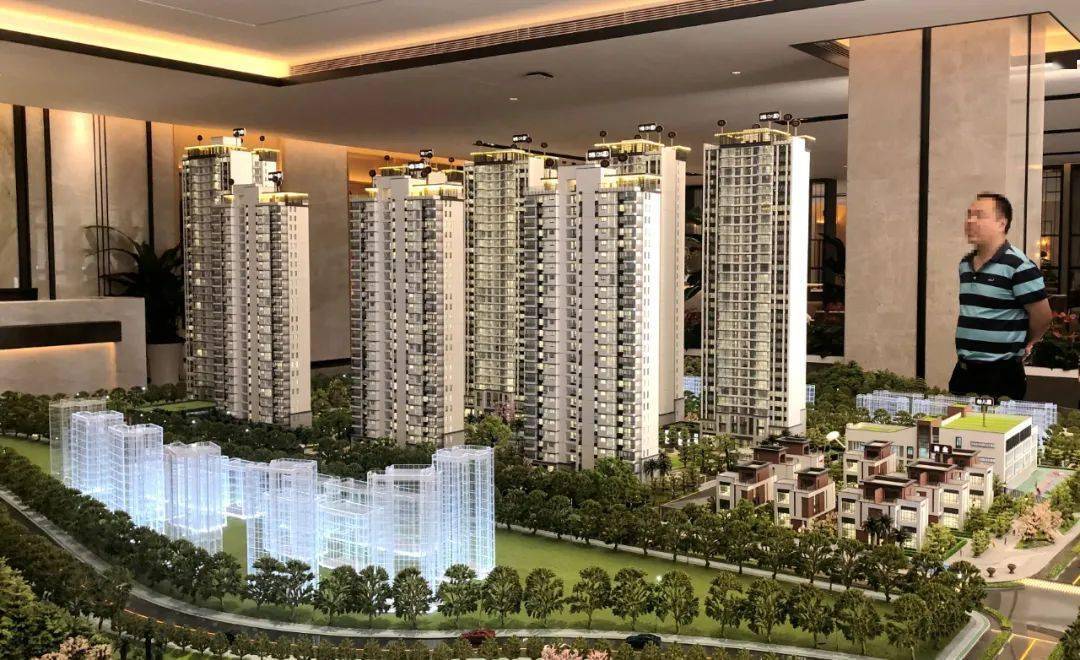 珠光里程花园沙盘不久前,该项目旁边又备案了一个新盘——名苑雅居