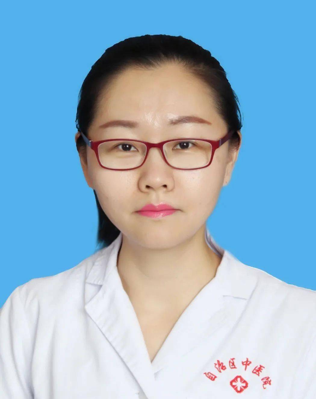 姓名:李晶晶科室:推拿科职称:主治医师新疆维吾尔自治区中医医院推拿