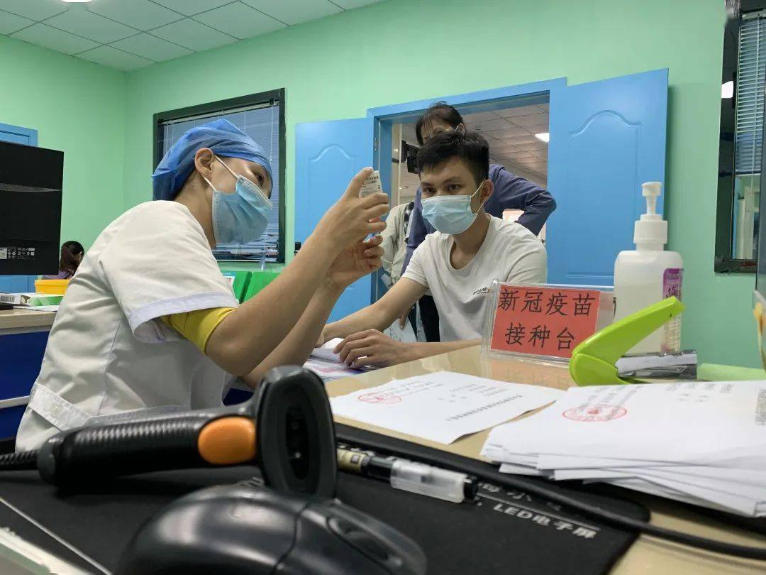 構築全民免疫屏障護航人民健康安全黔南州全面啟動新冠疫苗免費接種