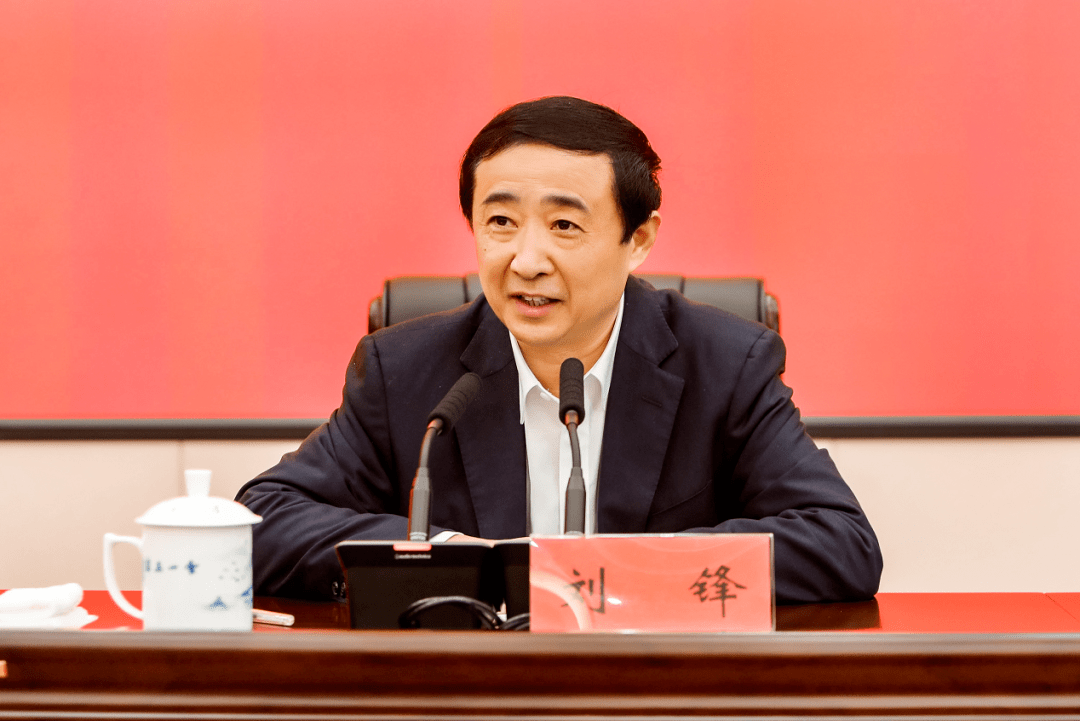 市委理论学习中心组星期六大学专题学习会举行