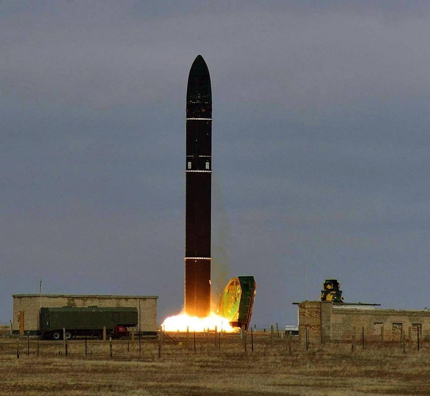 乌克兰撒旦洲际导弹图片