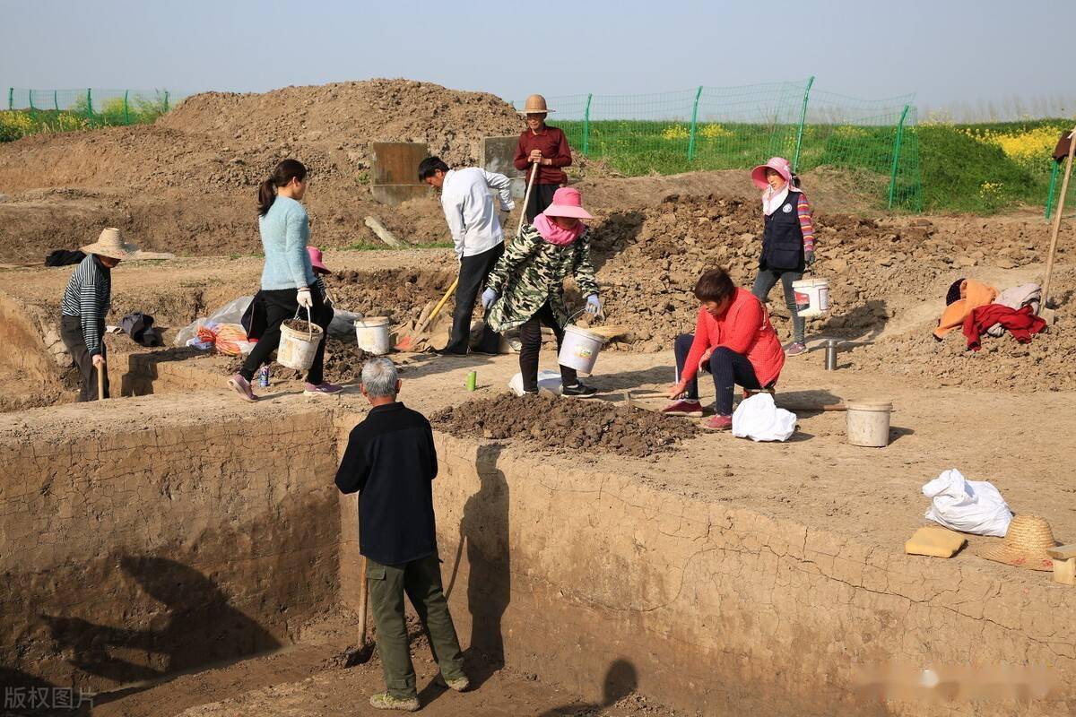 专家对襄阳古城的建城史分析,从凤凰咀到邓城,再到现在的襄阳城,这座