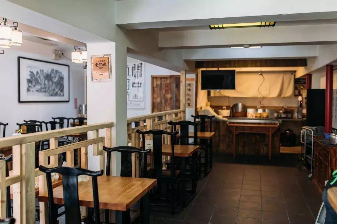 开在电影厂里的陕西面馆专卖天天遭人惦记的面