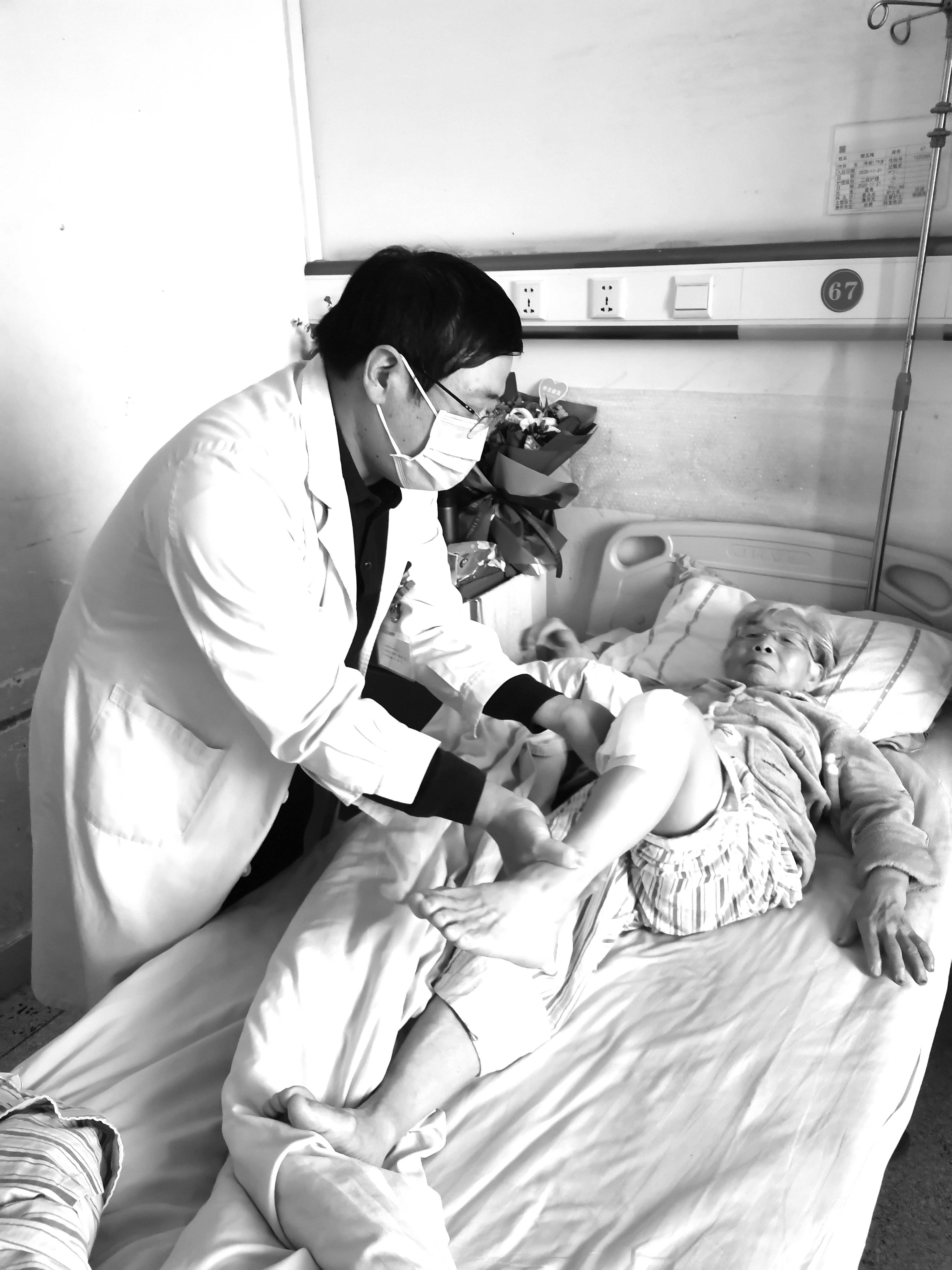 为患者解难为群众解忧为医者争光来自河南科技大学第