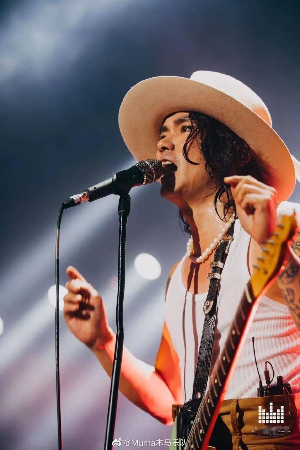 旧城之王,这个美了22年的男人_谢强