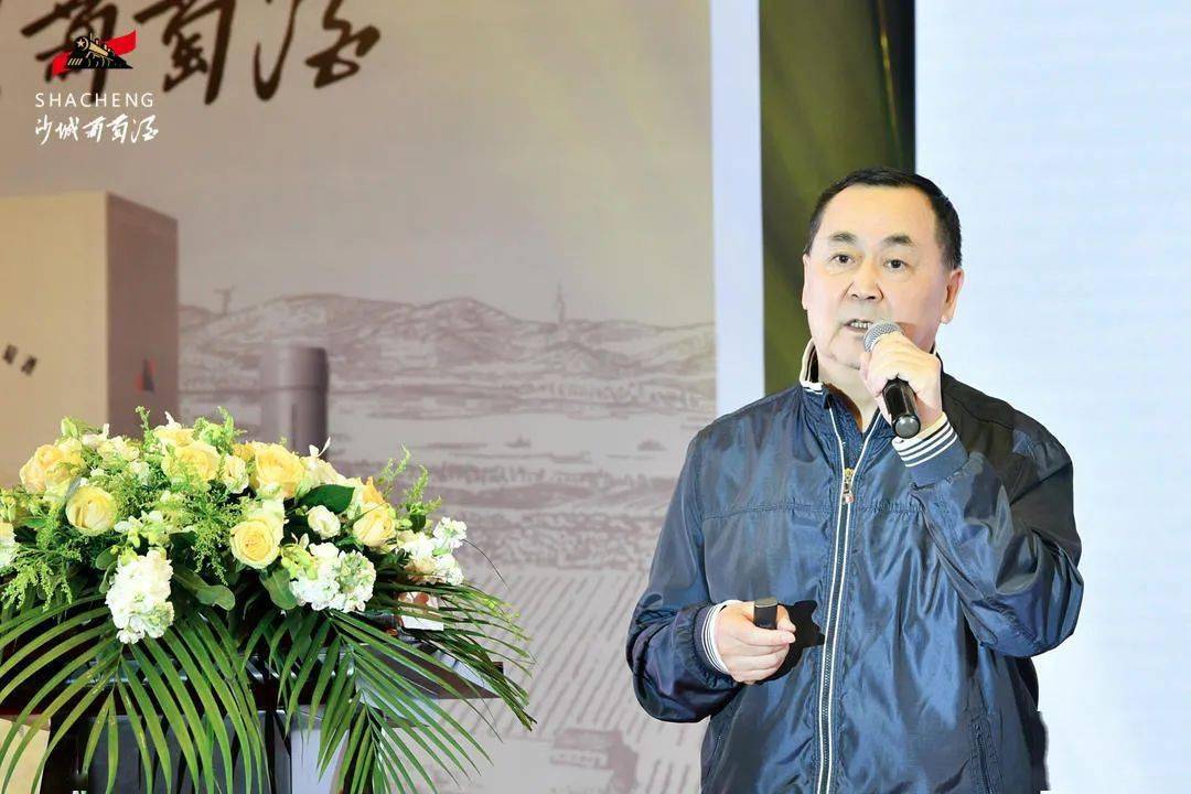 "中国干性葡萄酒技术起源于沙城,1976年我的父亲郭其昌带领沙城科研