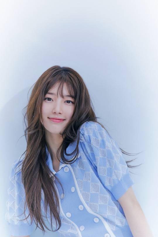 韩国女艺人秀智拍代言品牌最新宣传照