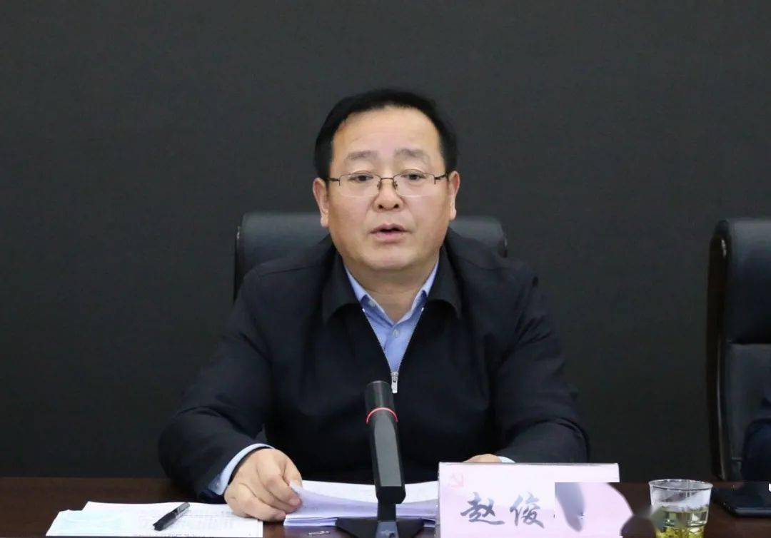 市委副秘书长何剑,市委政法委常务副书记赵俊强,市纪委副书记,市监委