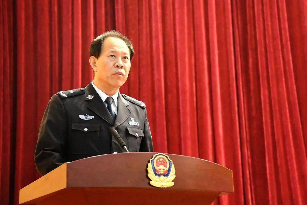 市公安局召开争先进位暨干部队伍建设会议