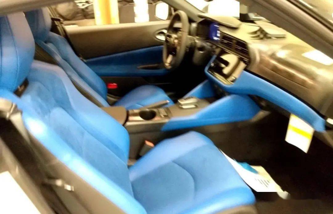 蓝色内装 Nissan Z跑车实车照再次流出 Datsun