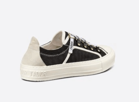 同款鞋子买两双 999d924dacc54b31a068dd1b42f995cf.png