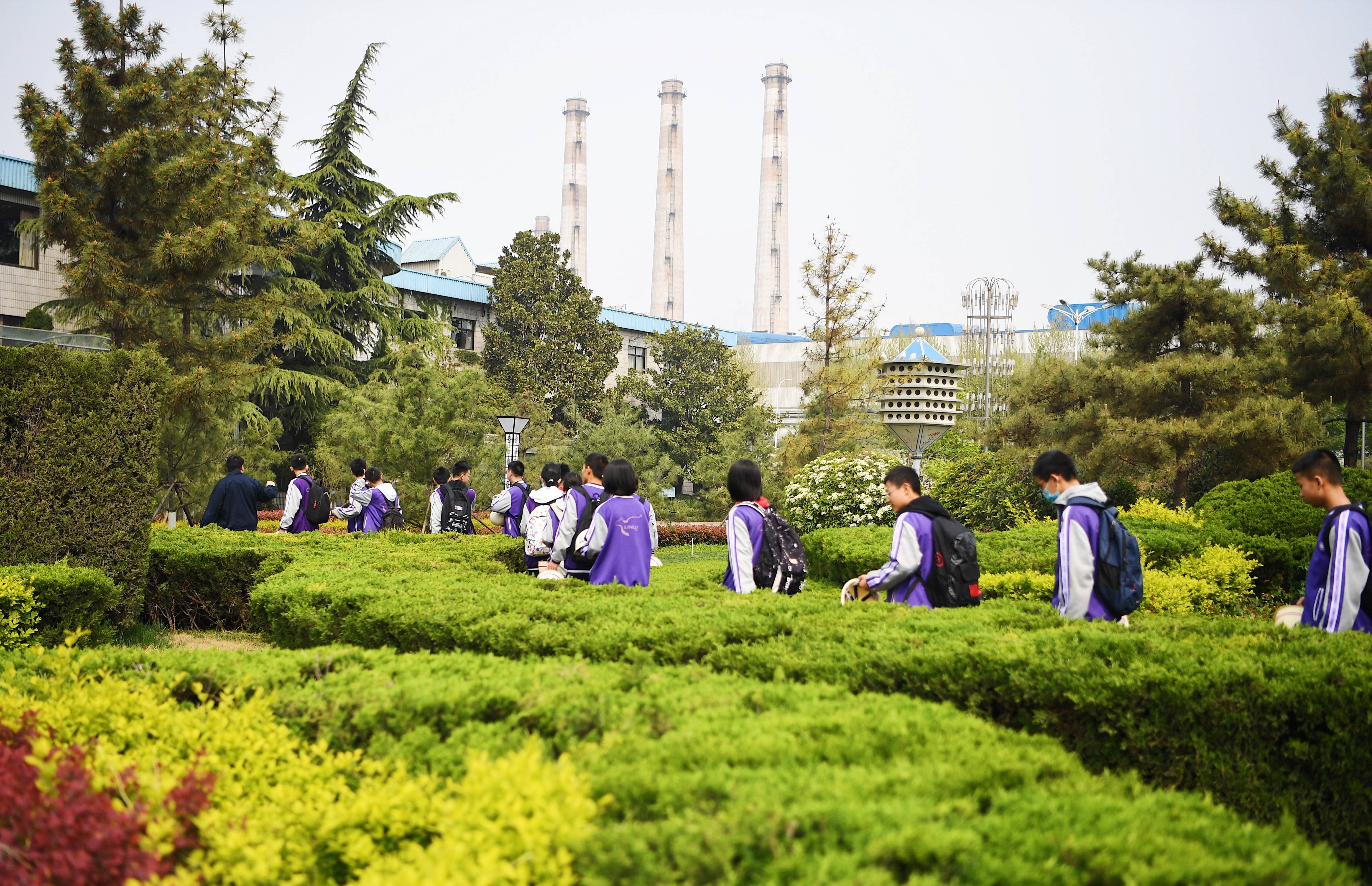 绿色钢厂研学游