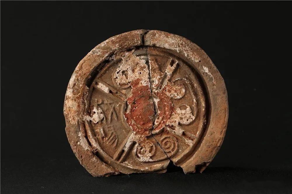 棫阳瓦当▲长乐未央瓦当▲羽阳千岁瓦当▲"密"字陶文(残-上部)▲"密