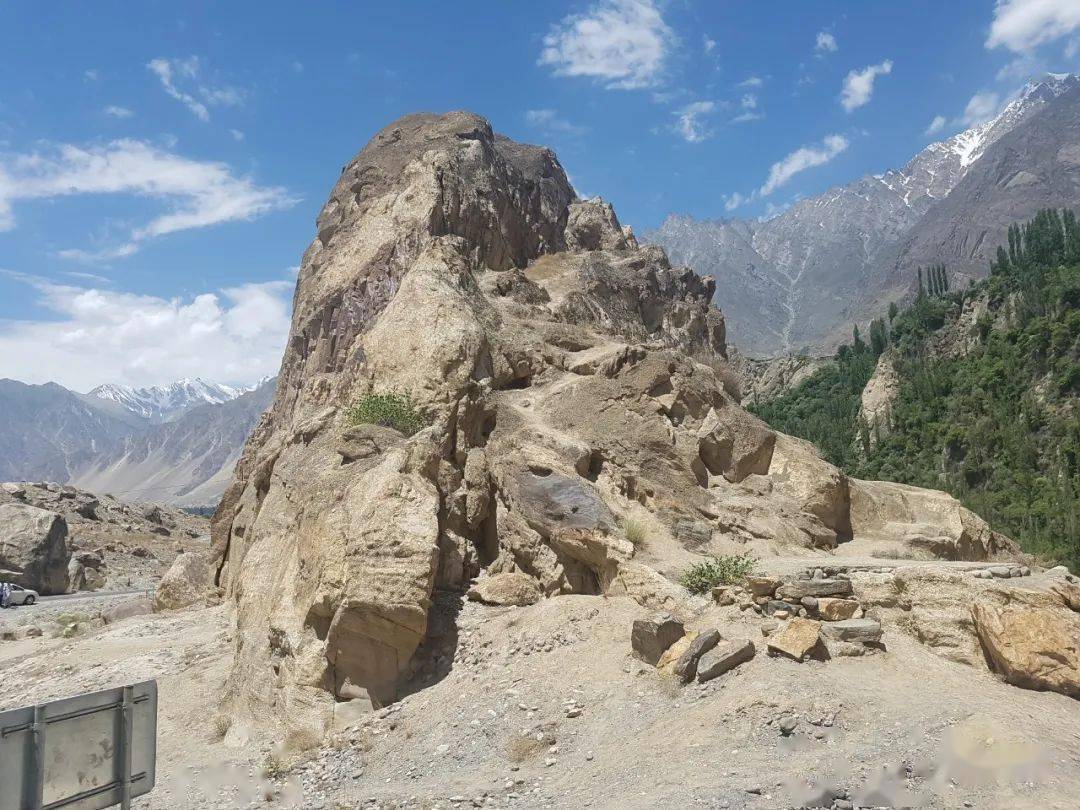 马雍：巴基斯坦北部所见“大魏”使者的岩刻题记