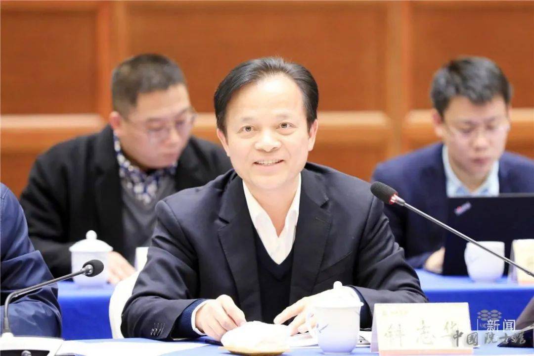 钟志华院士杨孟飞,湘阴县岭北镇人,1962年10月出生,1982年从西北电讯