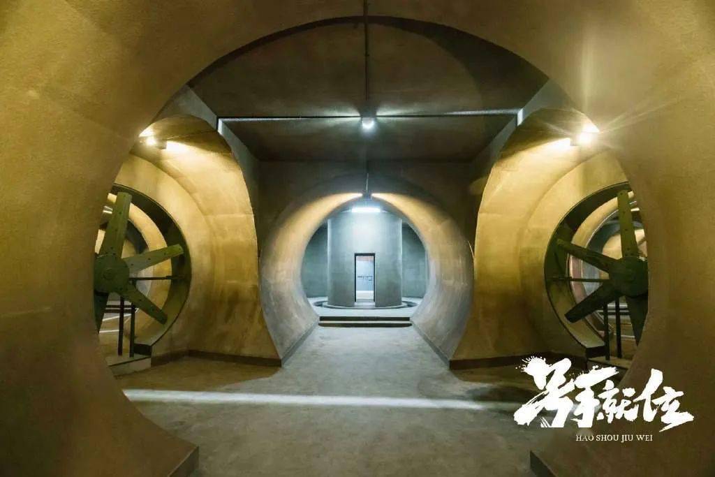 青岛东方影都里建起"军事重地",李易峰陈星旭"号手就位"!