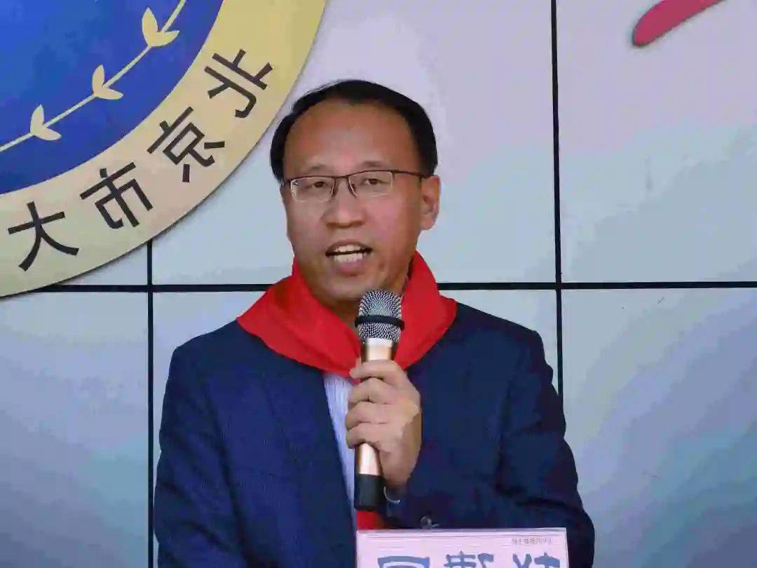 民进大兴区工委开展名家进校园社会服务活动暨漂流书包走进大兴八小