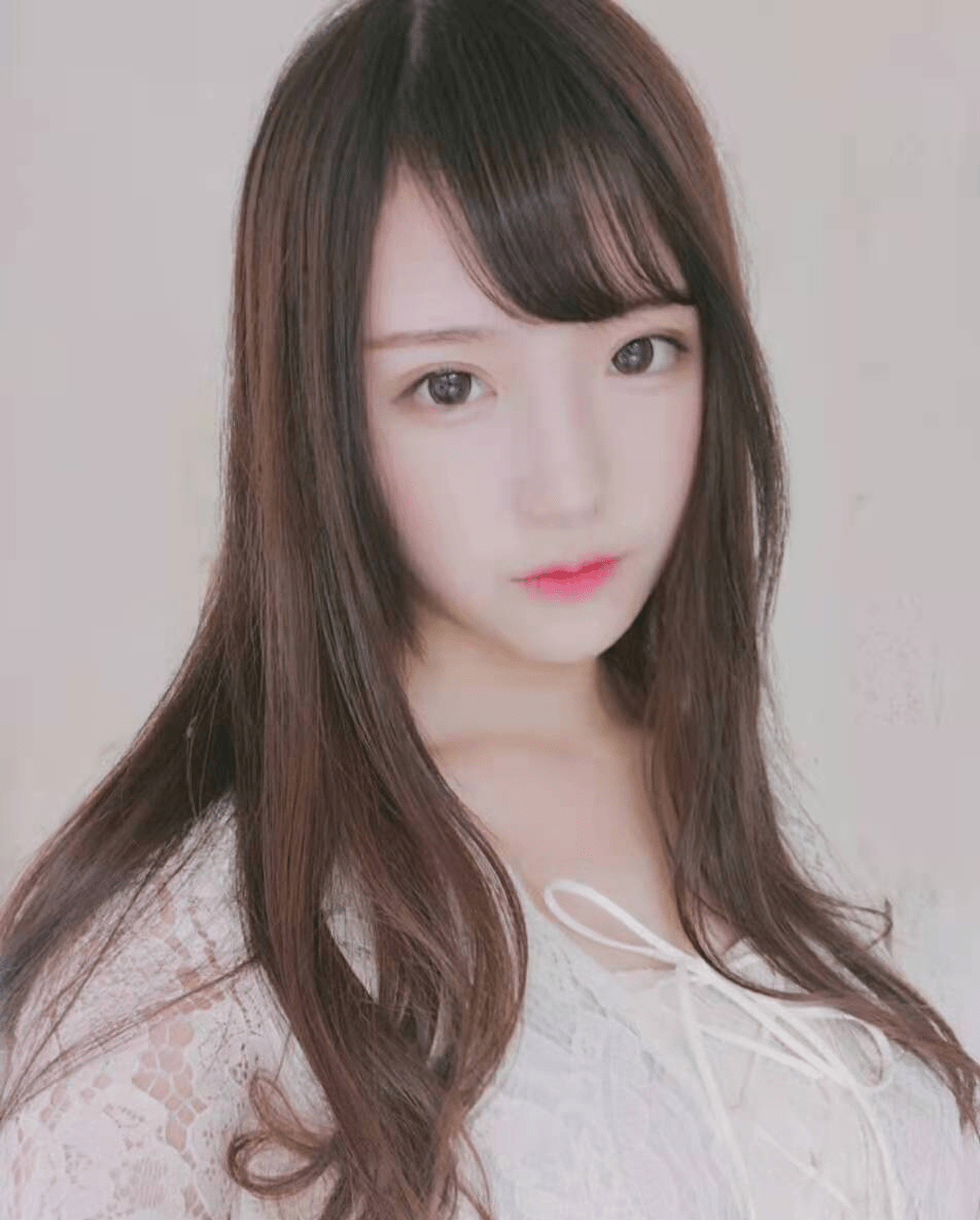 当然,客观的说腐团儿并不是真正的电竞圈主播,要说