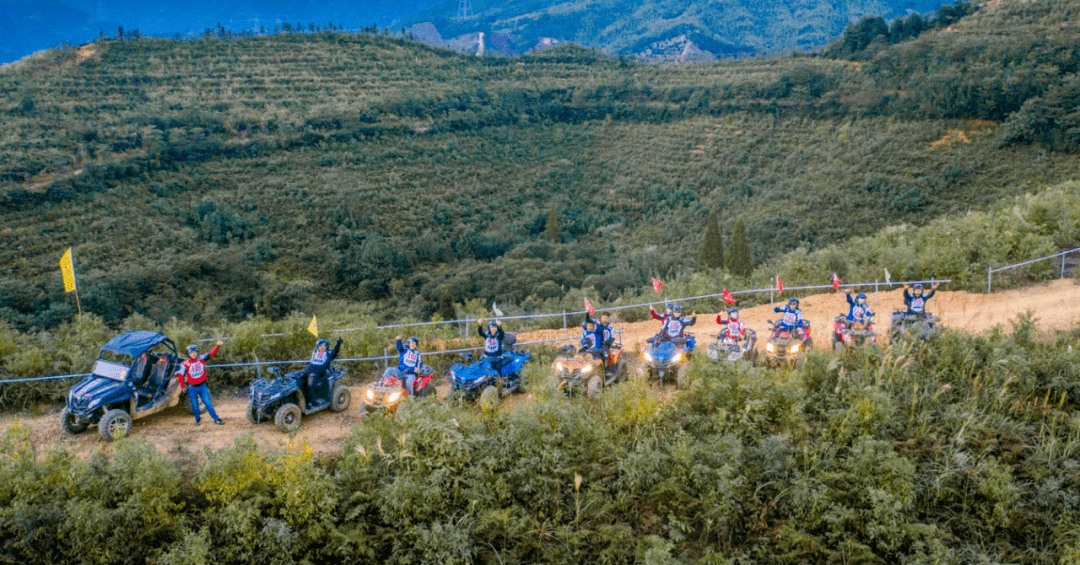 hc营地山地越野车体验