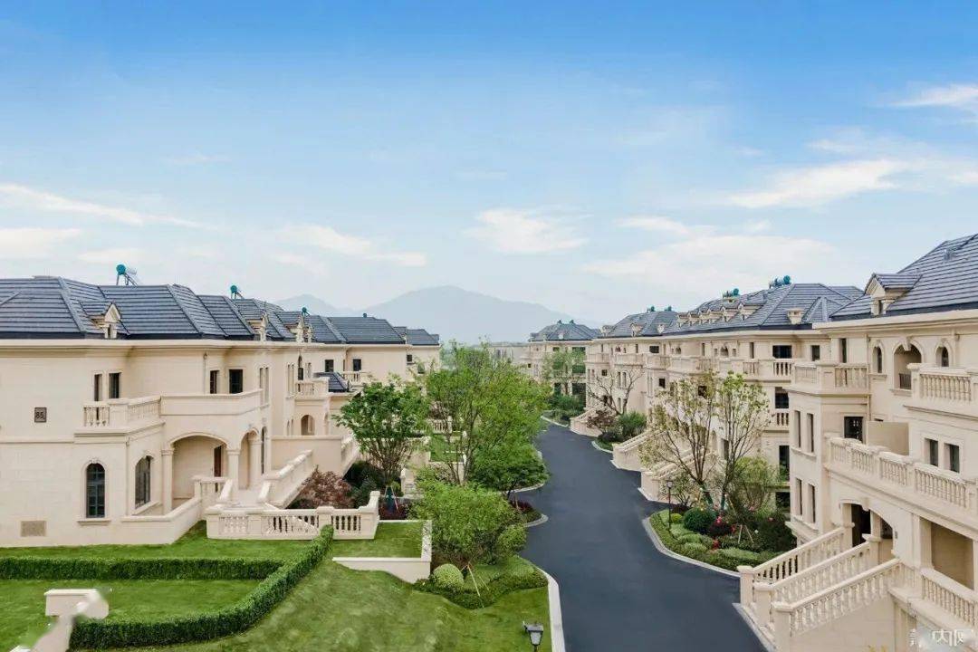 ▼网友晒出的照片前两天,萧山一网友在萧内网app发帖说,美浓遗留的