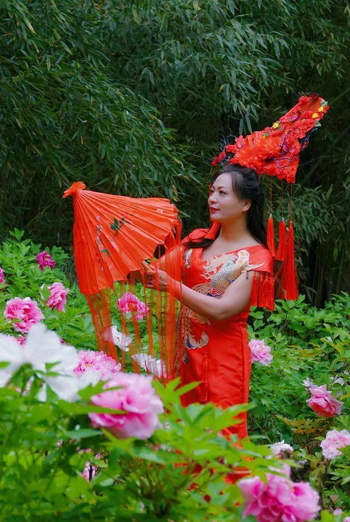 人像摄影牡丹花冠