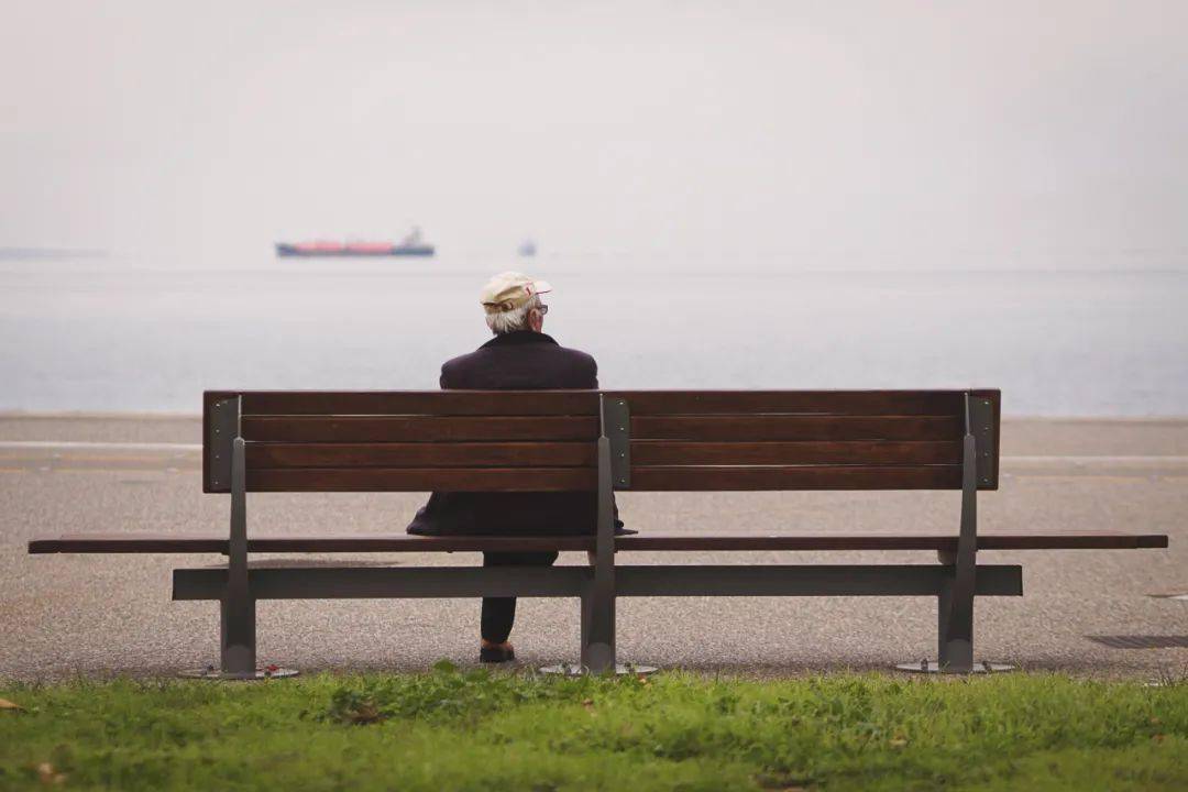 挪威独居老人死后近10年被发现，养老金停止发放但账单继续扣费