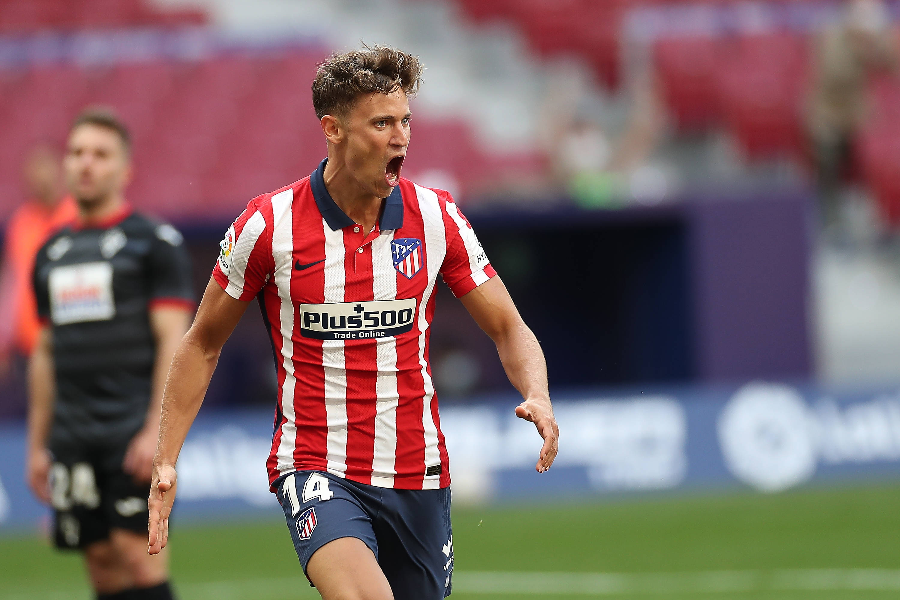 足球——西甲:马德里竞技胜埃瓦尔