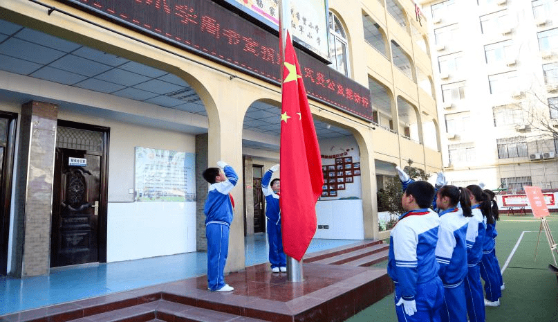 共青团延安市委,延安市少工委携手弘阳集团在杨家岭福州希望小学举办