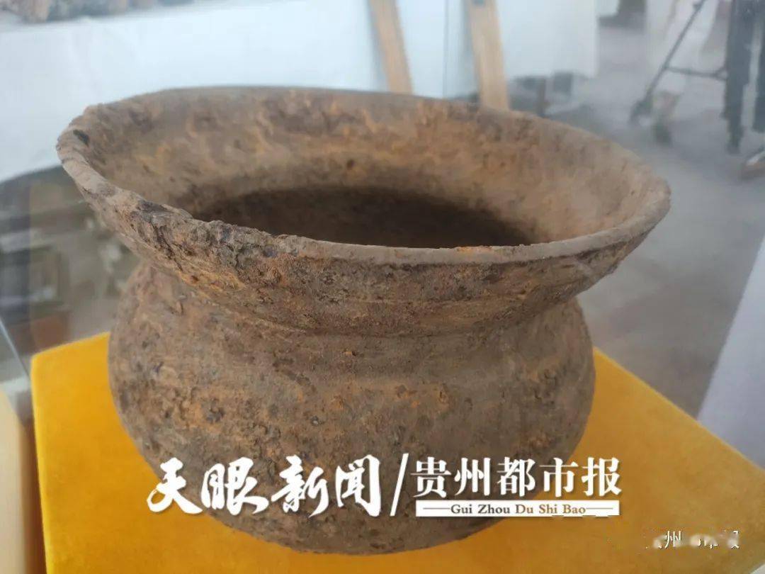 贵州万山村民一锄头"挖出"5件汉代文物,其中有件珍贵的青铜乐器