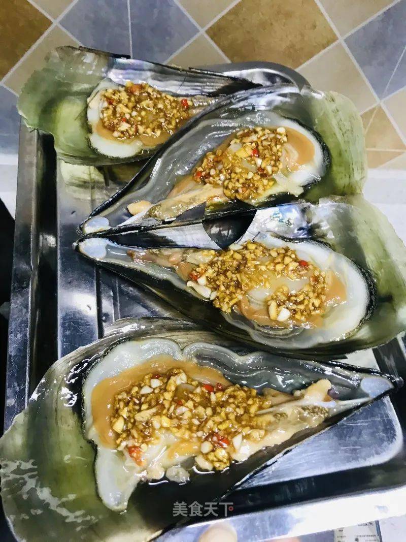 蒜蓉烤带子带子又大肉又厚配上蒜蓉赞赞赞