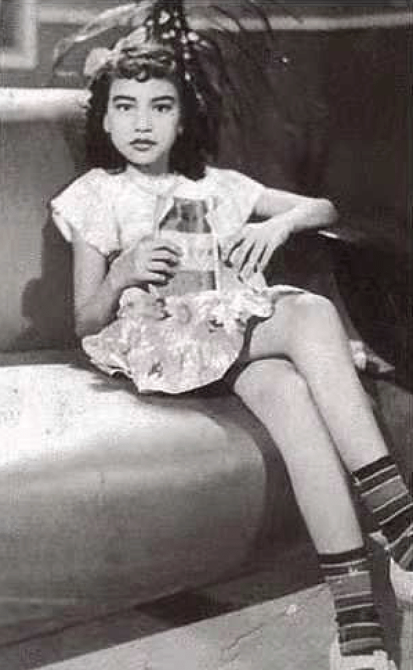 84岁香港第一丑女:无父无母,终生未婚,一生凄凉_余慕莲