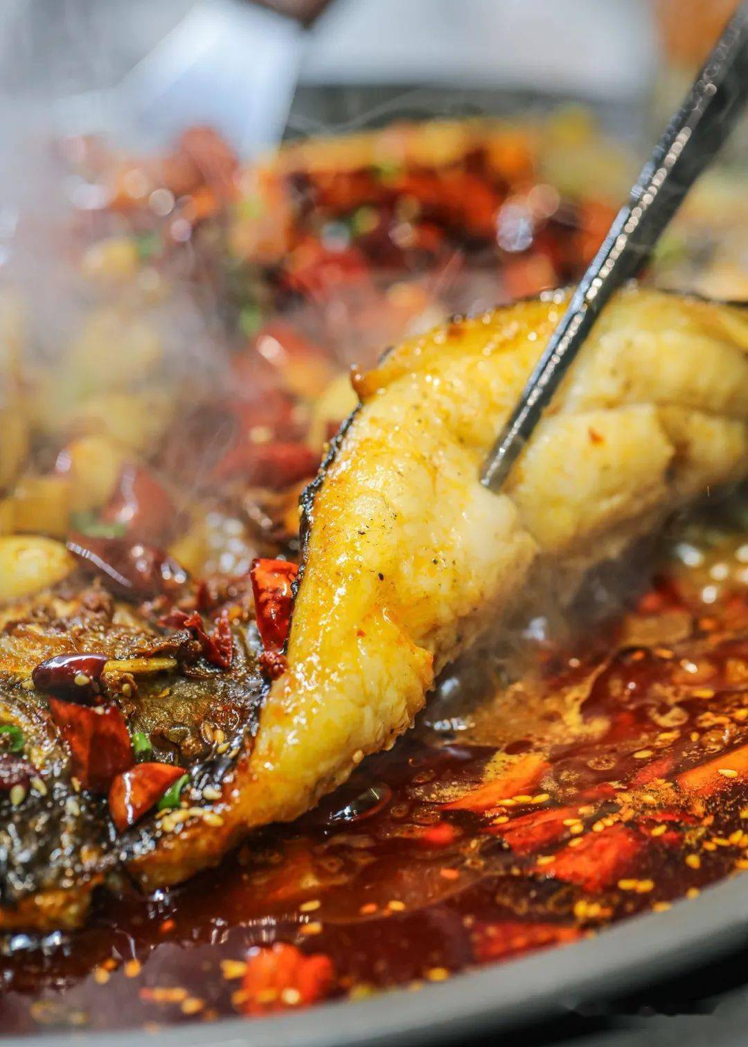 跟小分队来打卡首家大悦春风里,再去体验"春味好食街"夜间美食节,更有