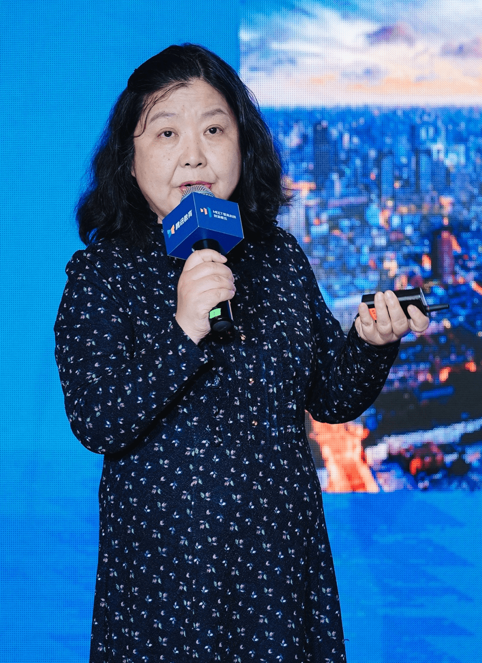 腾讯升级人工智能教育解决方案 跨学科融合推动落地普及_何建红