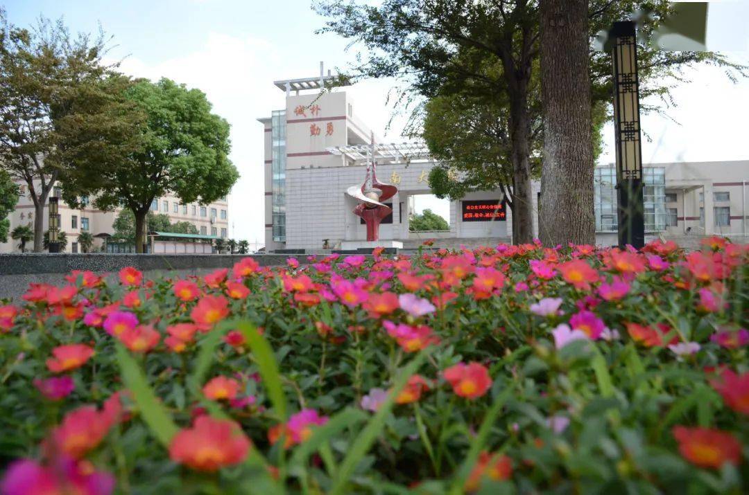 盛泽中学在术业有专攻中促进学生转型突破