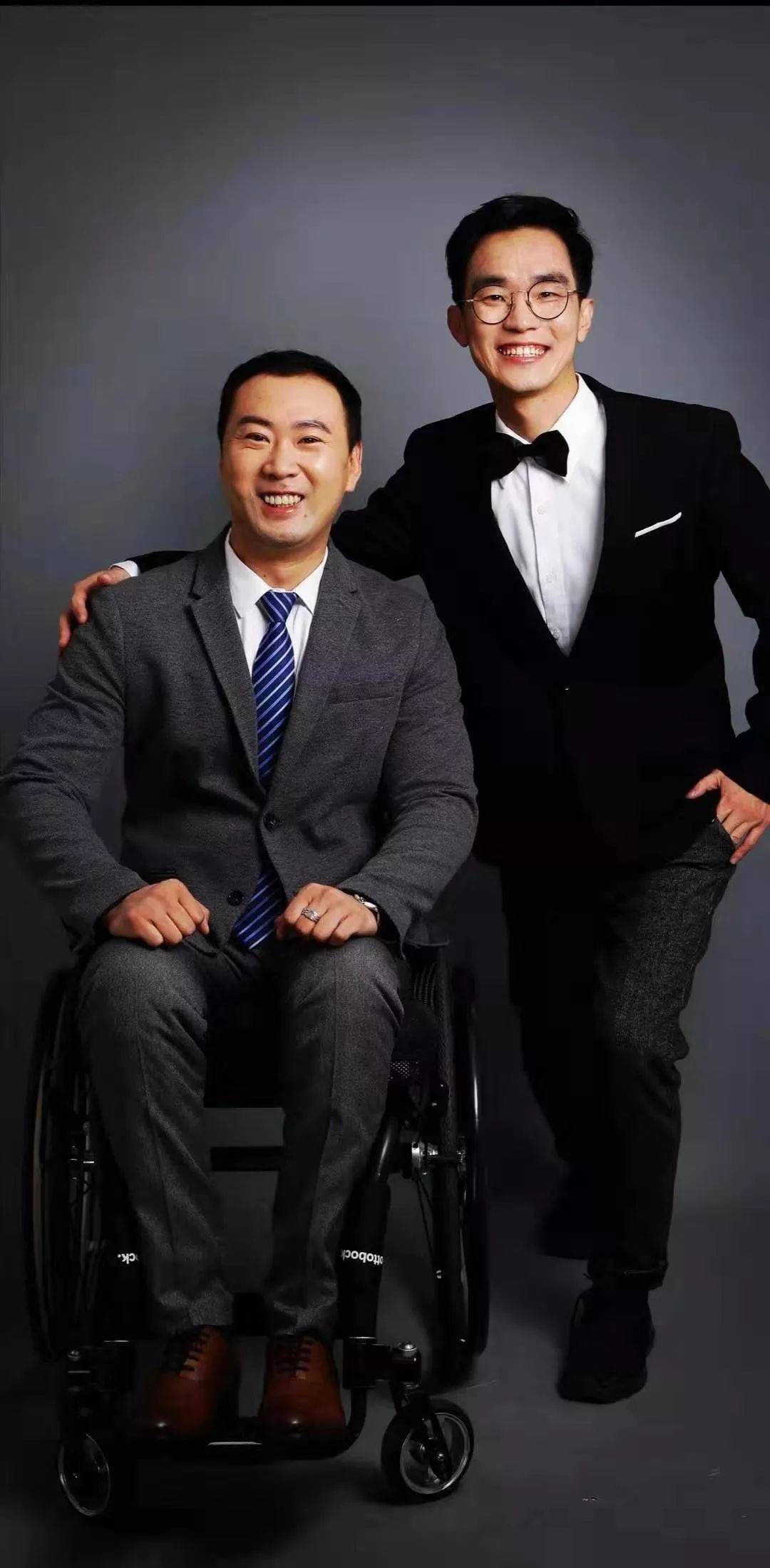 挚友语音版轮椅舞者呼唤心灵之爱