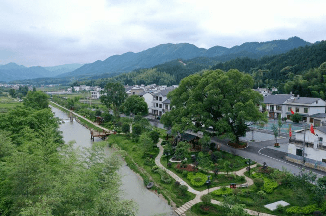 芦溪县描绘田园好风光织就乡村新生活