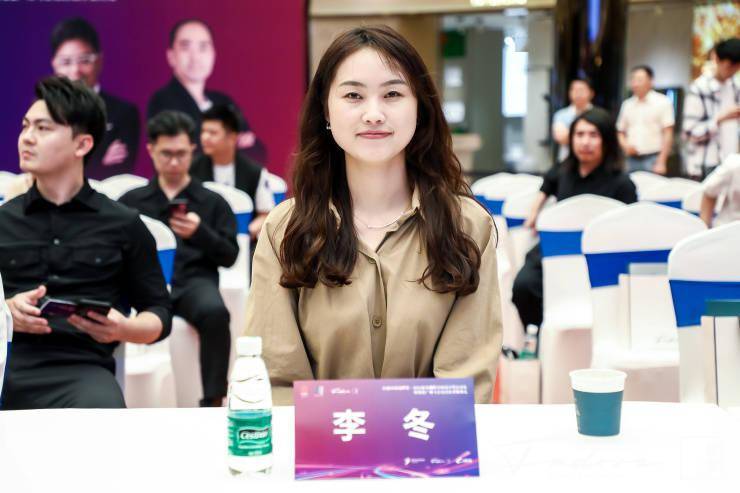 先生广州卡撒传媒总经理 陈晓云 先生广州马会家居总经理 陈穗青