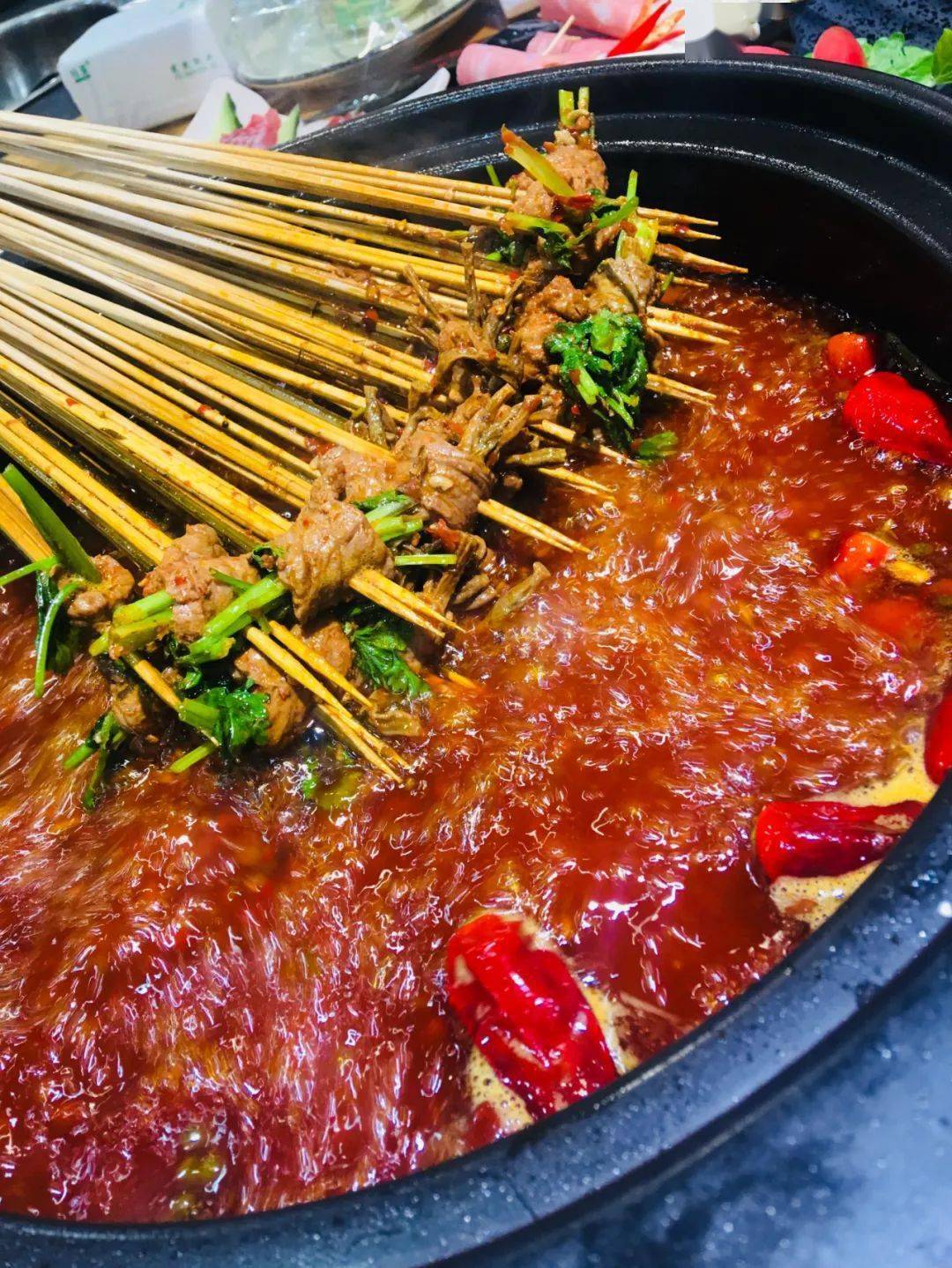 藏在自贡的这家砂锅串串必须曝光每一口都罪恶