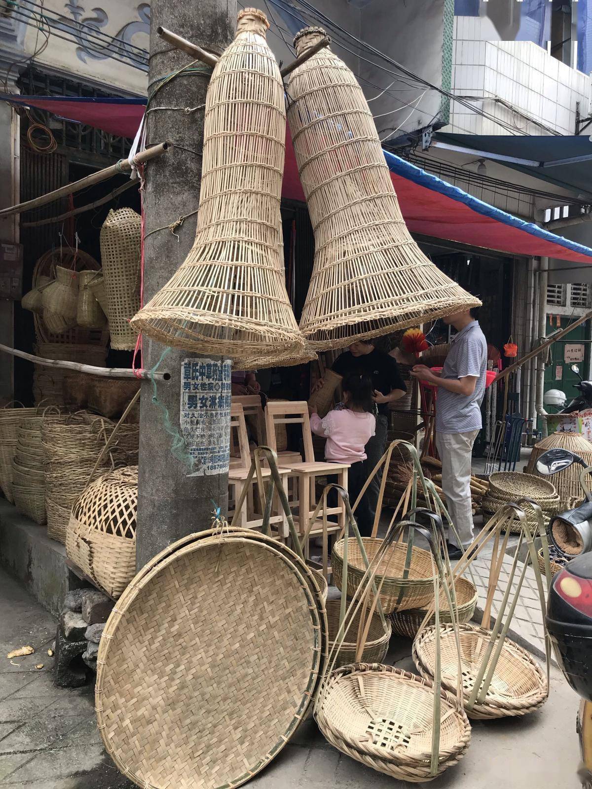 且读且行之广西龙州街市