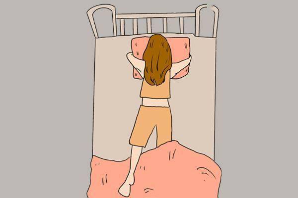 为啥睡觉时有人喜欢裹紧被子,有的人却习惯把脚露在外面?