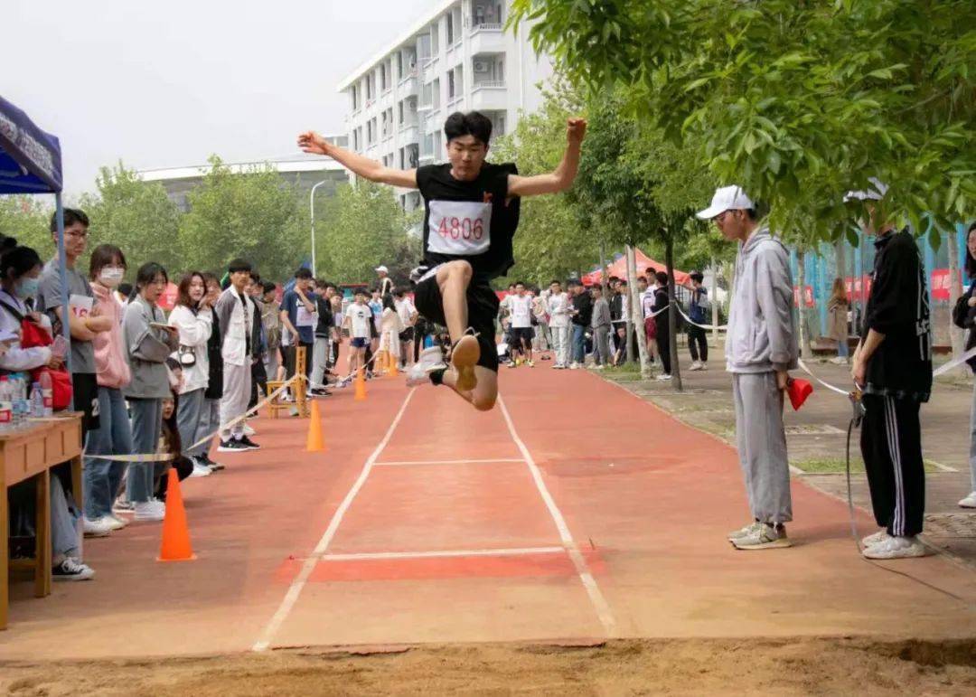 雷竞技RAYBET超燃！你想看的高校运动会大集锦来了！(图2)