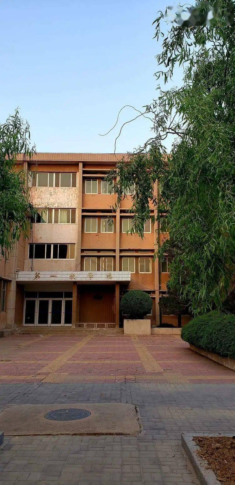 中国石油大学印兴耀教授:难忘的石油大学东营校园