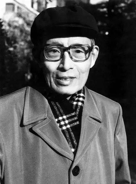 中国著名的数学家都有哪些 5037920354f64104a2d75b1b5ae3c322.jpeg
