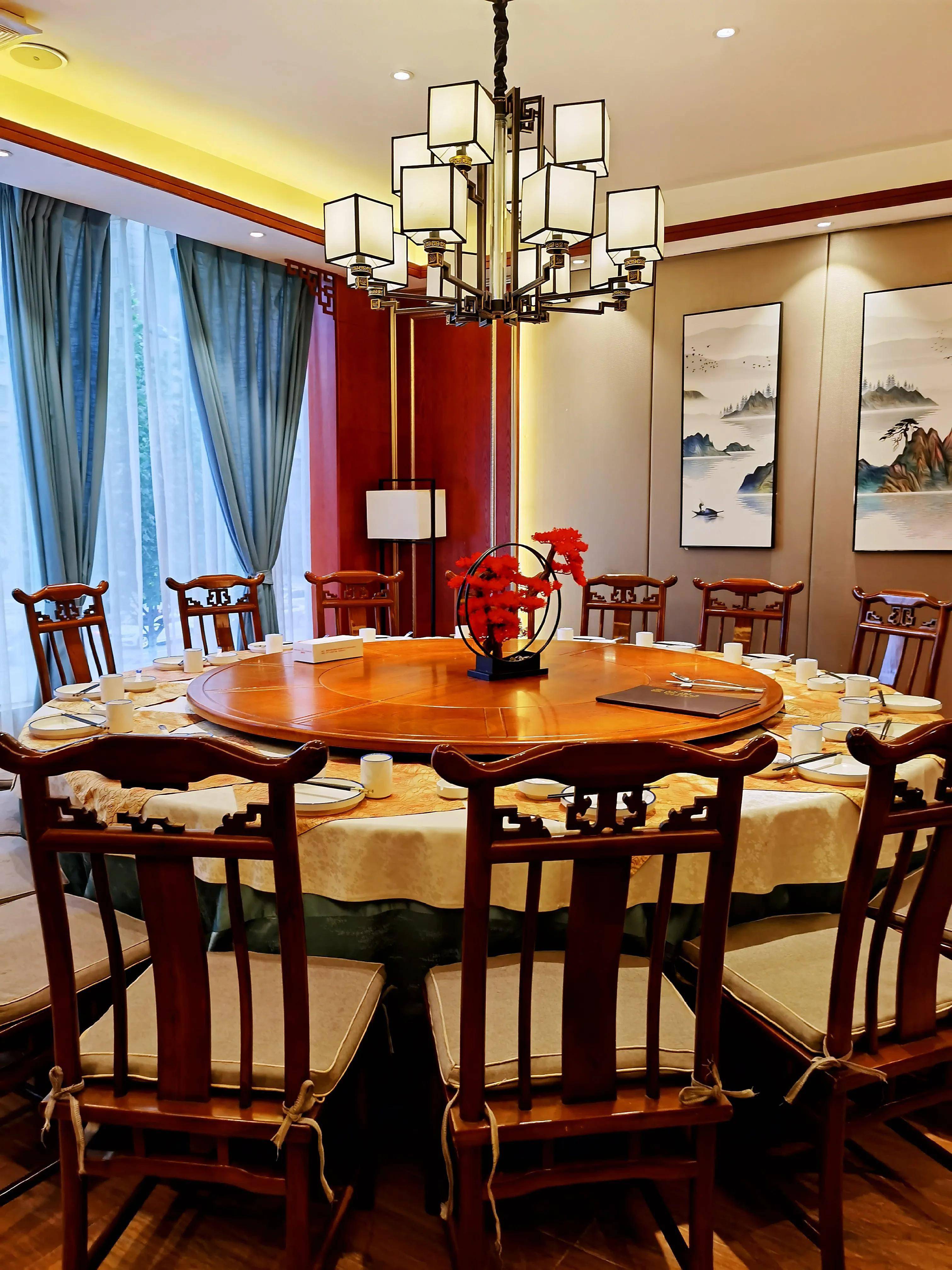 郑州北区开有28年的御宾苑老味豫菜老鸦陈和毛庄人的心头独爱