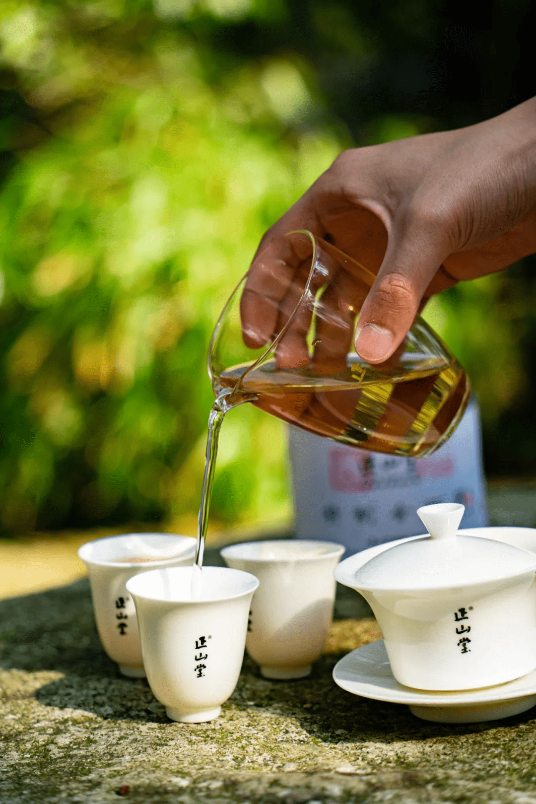 沏一杯春天,且品春茶"鲜"