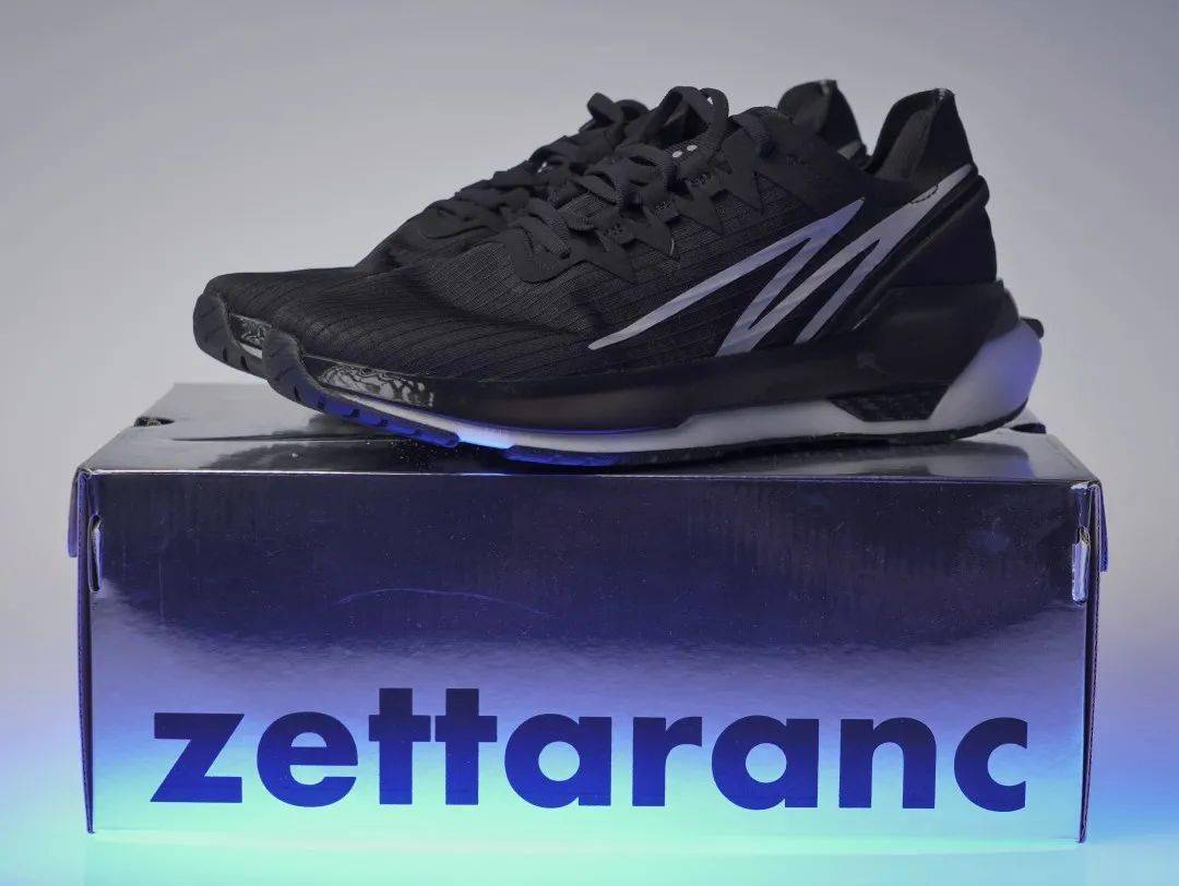 z1开箱400的顶级通勤鞋你们真以为z哥在割韭菜